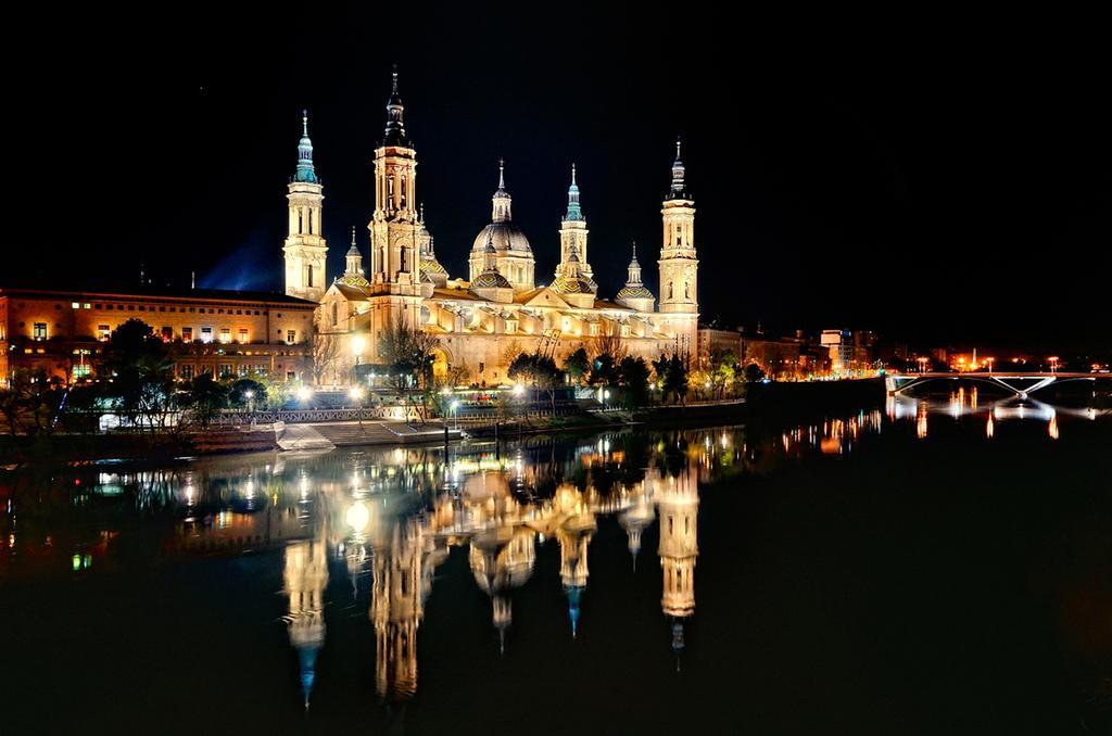 Casa Del Mercado Zaragoza Exterior foto